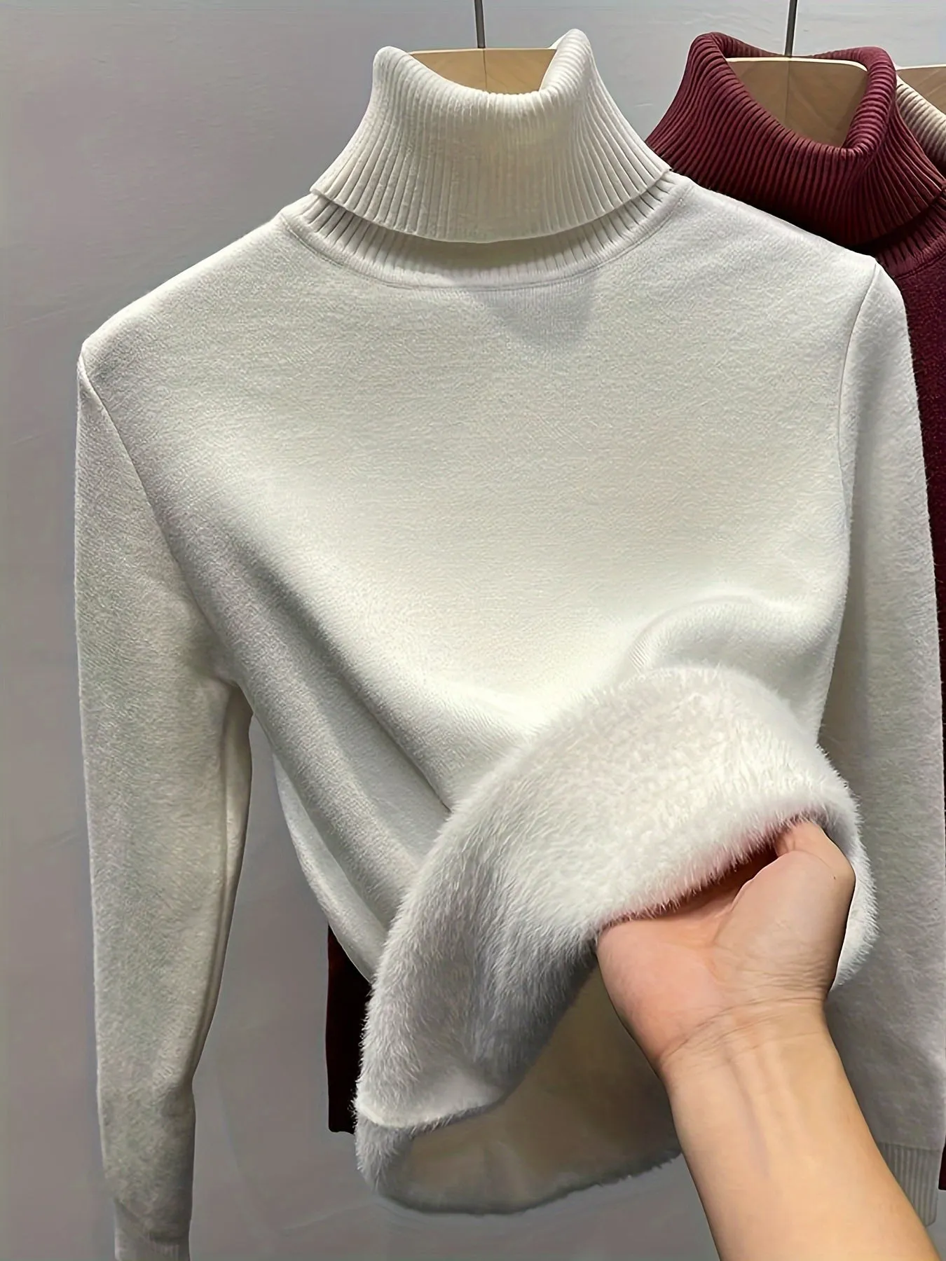 Women's Comfortable Thickened Fleece-Lined Slim Fit Jumper | Perfect for Autumn/Winter